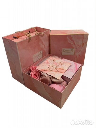 Подарок на 14 февраля девушке