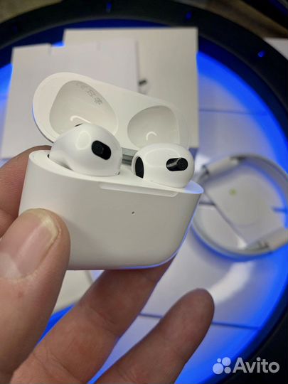 Airpods 3 поколения