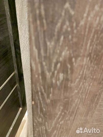 Продам межкомнатную дверь 6-ка