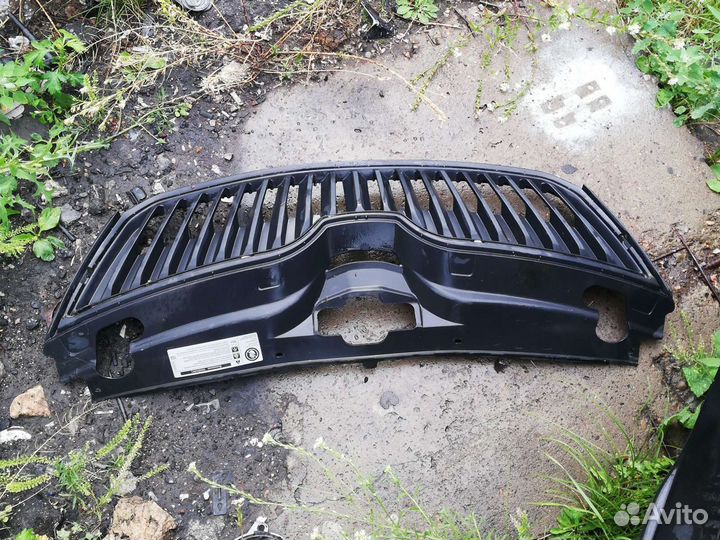 Решётка радиатора Шкода Рапид