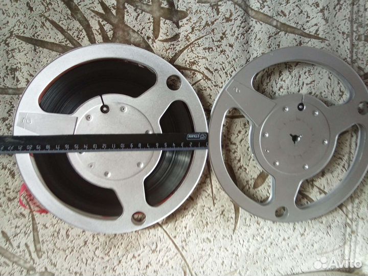Бобины для магнитофона 22