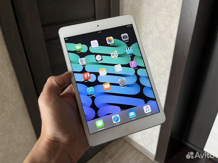 Планшет Apple iPad Mini