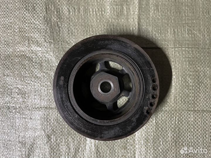 Шкив коленвала Volkswagen Passat B5 2.3