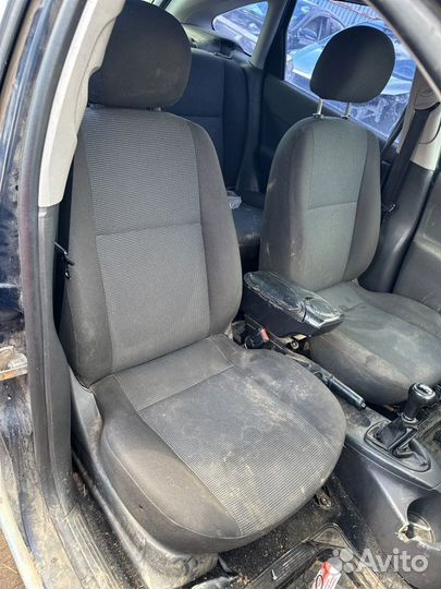 Сиденье Ford Focus 1 cdda 2004