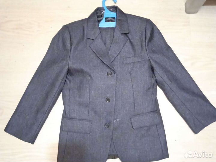 Школьная форма для мальчика серая