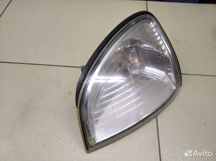 Указатель поворота правый Land Cruiser (100) 1998