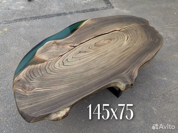 Стол река из слэба карагача и эпоксидной смолы