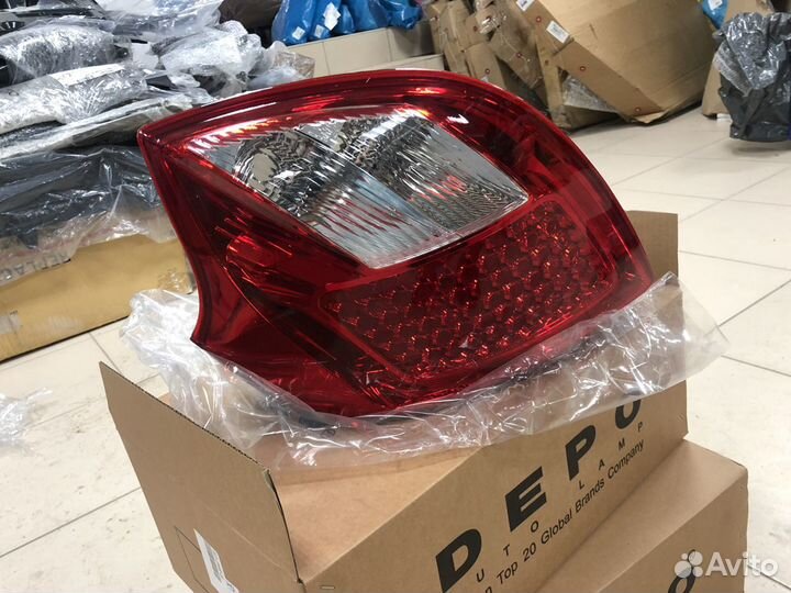 Задний фонарь Kia ceed 2010 год