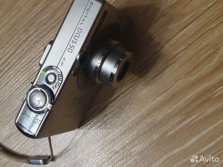 Фотоаппарат Canon ixus 50 почти новый