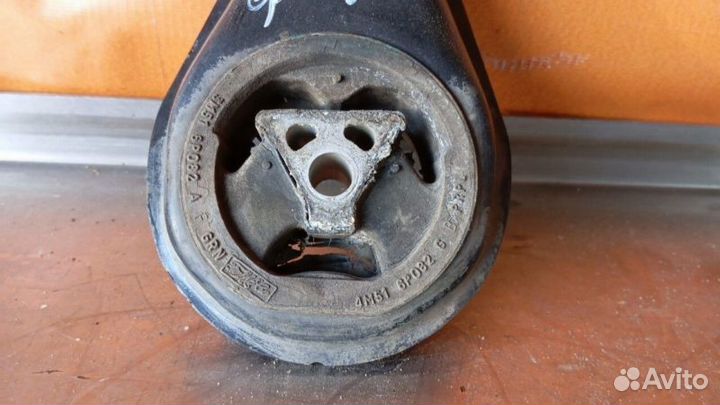 Опоры двигателя задние Ford Focus 2