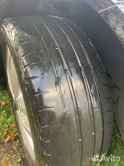 Bridgestone Turanza T001 225/50 R17 94