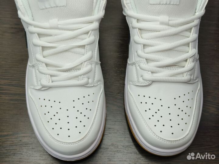 Кроссовки Nike SB Dunk low pro iso white gum