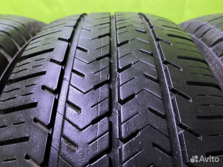 Michelin Agilis 215/60 R17 104H