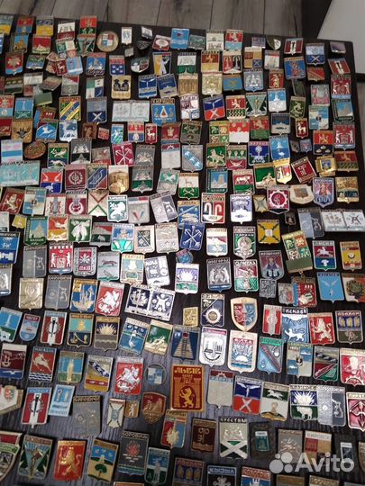 Продам значки СССР гербы-городов