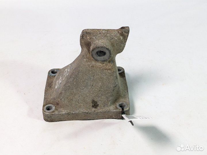 Кронштейн опоры двигателя Тагаз Tager MB M161 2.3