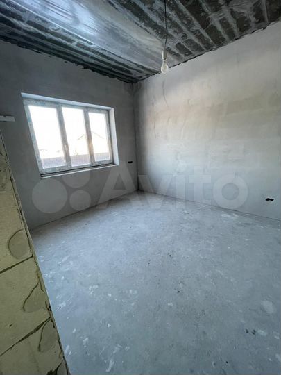 Коттедж 160 м² на участке 12 сот.