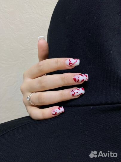 Маникюр педикюр