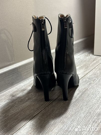 Туфли хилсы 35-37 размер