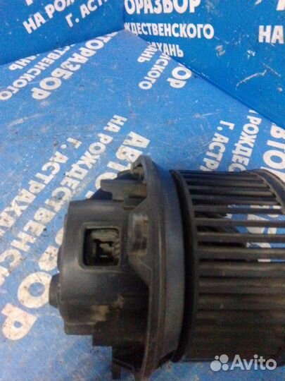 Моторчик печки Mercedes-Benz Vito 638 OM611DE22LA