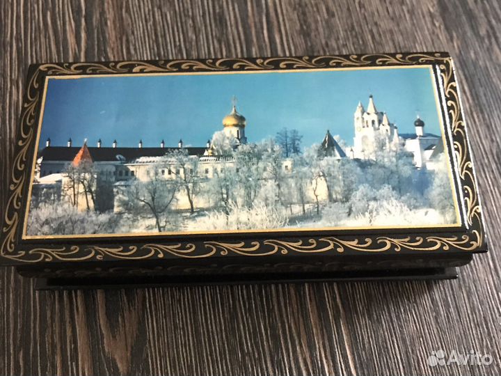 Шкатулка для украшений лаковая