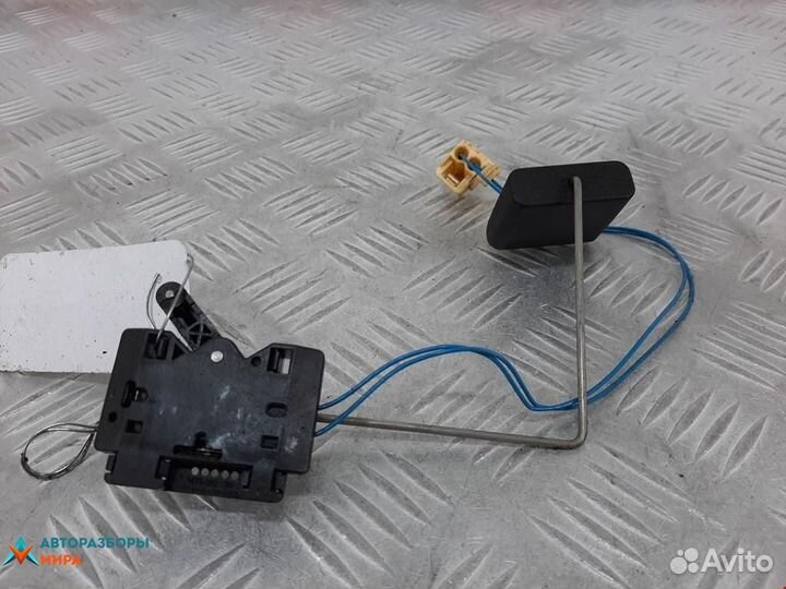 Датчик уровня топлива BMW 1 E81/E82/E87/E88 2006