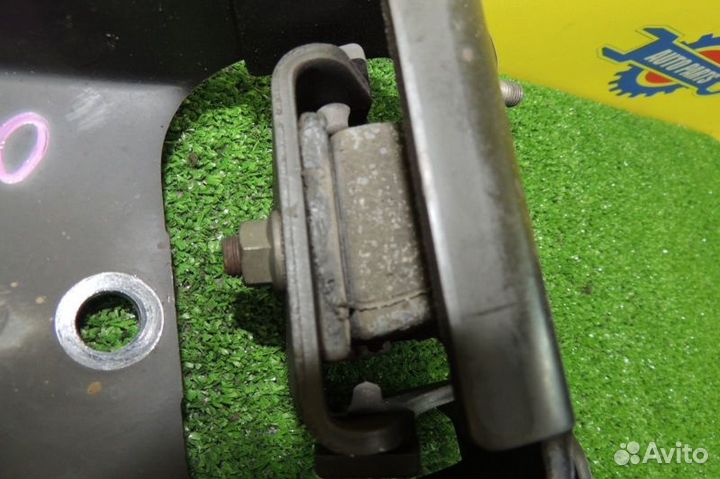 Подушка кпп Isuzu Elf NKR81E 4HL1