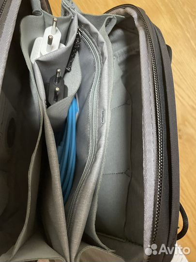 Peak design tech pouch