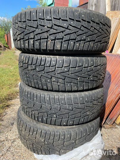 Roadstone N5000 Plus 215/55 R17