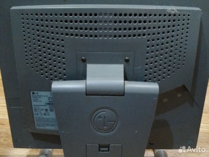 Монитор LG