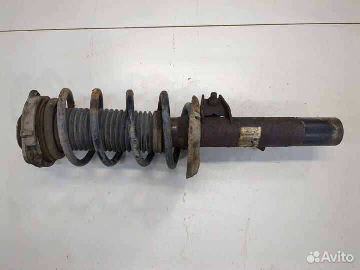 Амортизатор подвески Volkswagen Passat 6, 2006