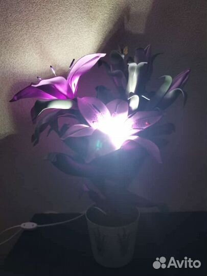 Светильник Лилия