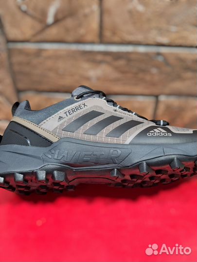 Adidas terrex Swift коричневые