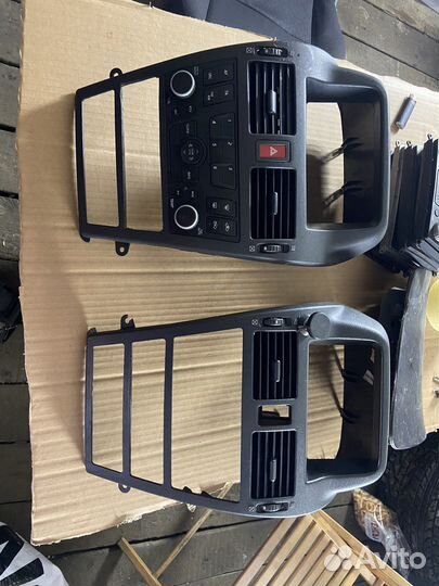 Центральная консоль на nissan almera