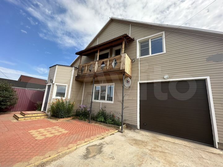 Дом 264,8 м² на участке 10 сот.