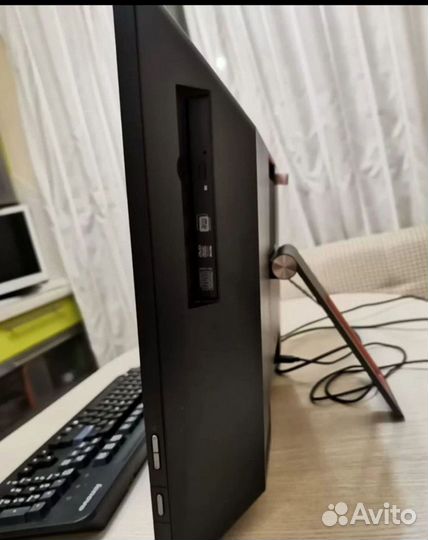 Моноблок lenovo ThinkCentre M83z