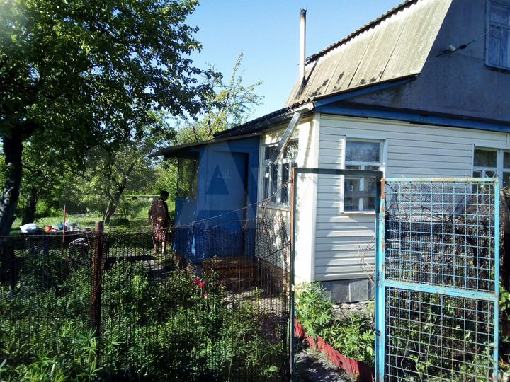 Дача 28,8 м² на участке 10 сот.