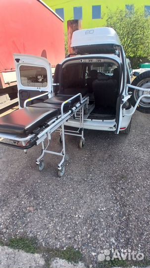 Перевозка лежачих больных и инвалидов