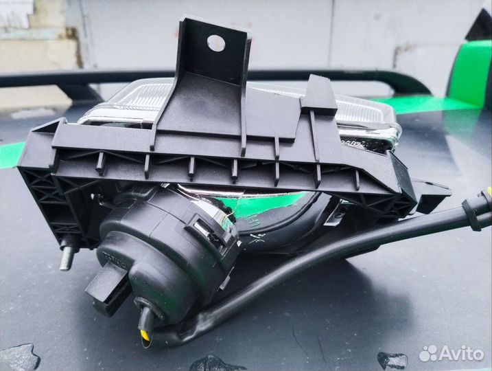 Противотуманная фара правая Opel Omega B