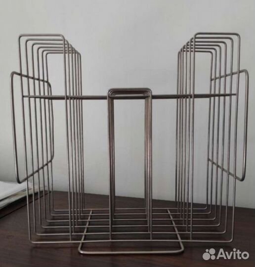 Подставка для виниловых пластинок