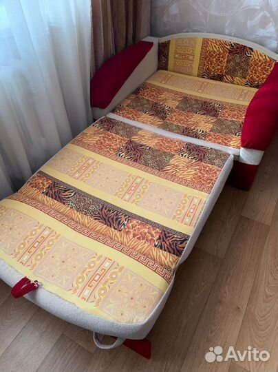 Десткая кровать