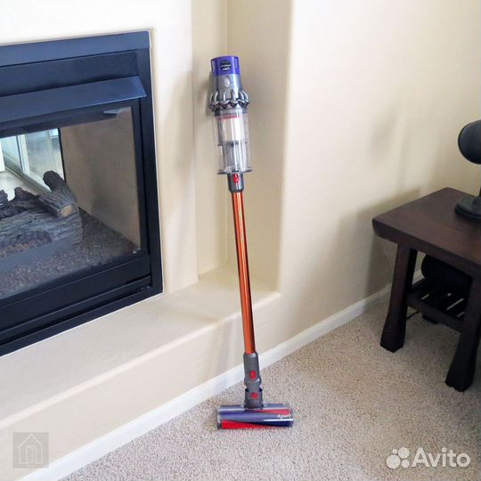 Пылесос Dyson v10 absolute