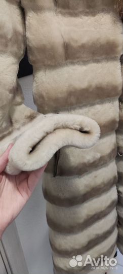 Шуба мутон с капюшоном лиса