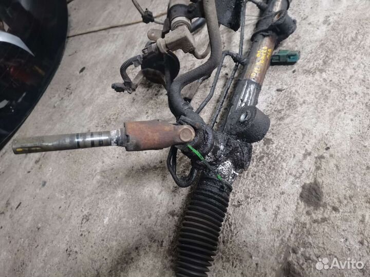 Рулевая рейка Nissan Primera p12 2004