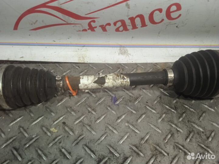 Привод передний левый Renault Megane 3 2009-2016