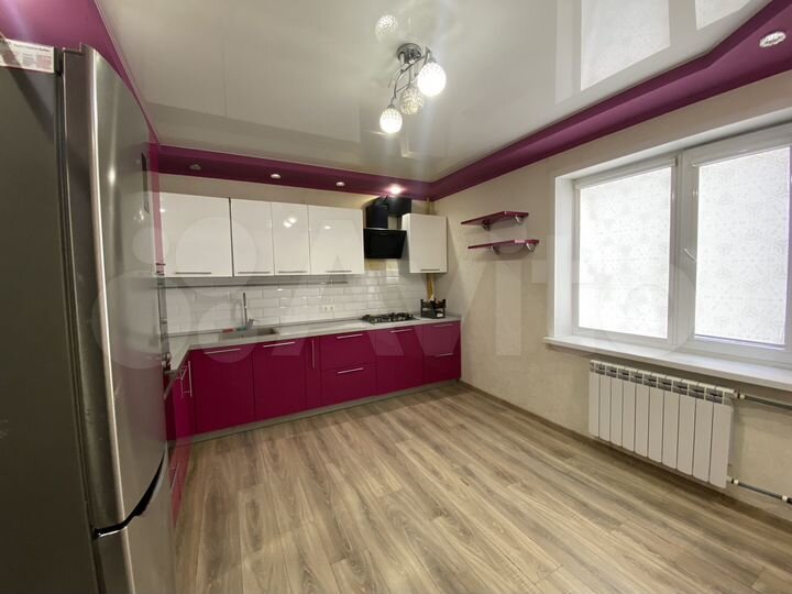 3-к. квартира, 107 м², 4/10 эт.