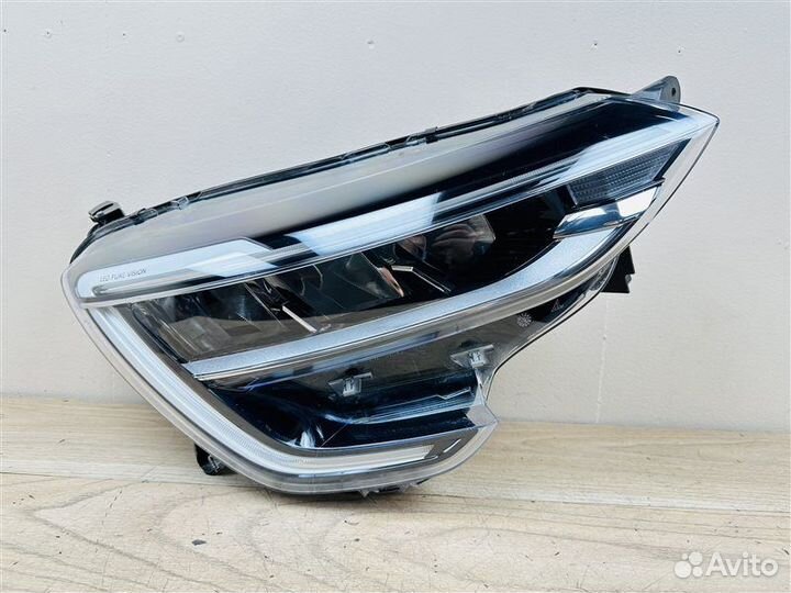 Фара передняя правая Renault Arkana 2019-Н.в