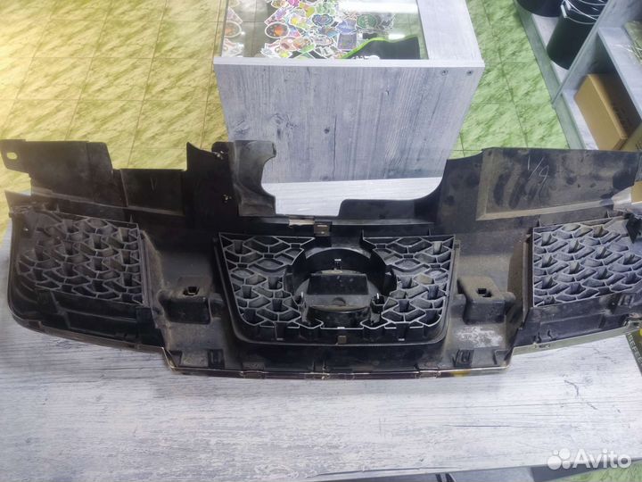 Радиаторная решетка Nissan X-trail t31