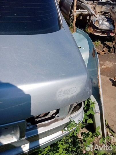 Крышка багажника Audi 80 B3