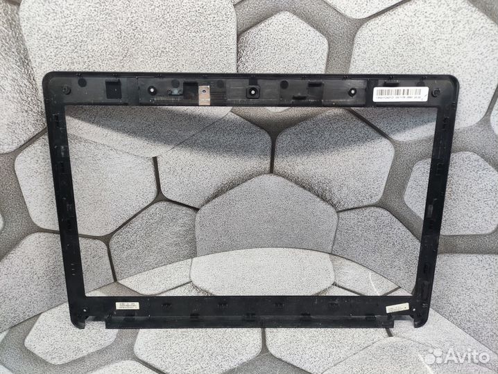 Рамка матрицы ноутбука MSI CX640