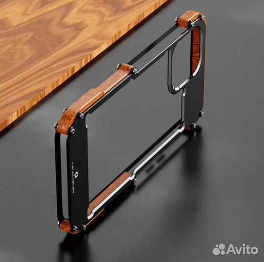 Чехол на iPhone 11